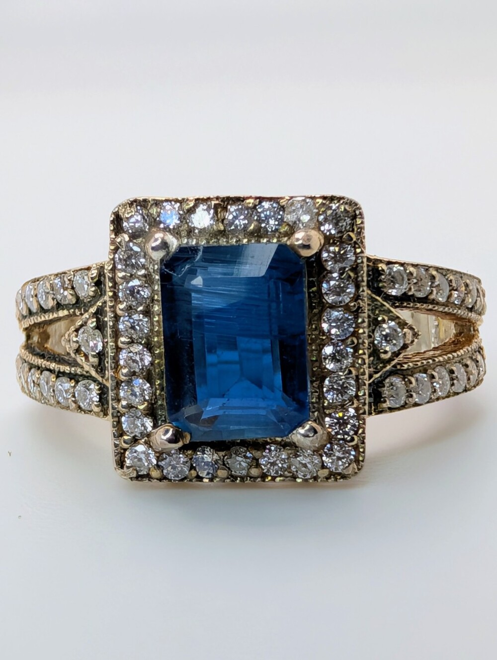 Sapphire & Moissanite S925 Sterling Silver Gemstone Rare Ring Size 8